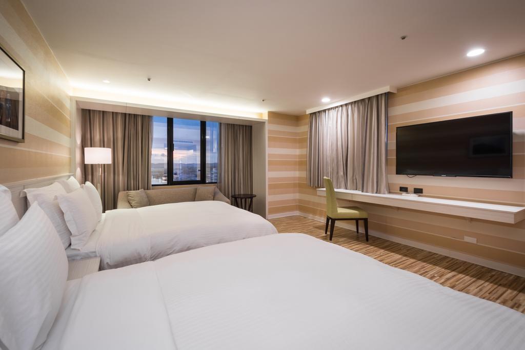 Wemeet Hotel Pingtung Exteriör bild