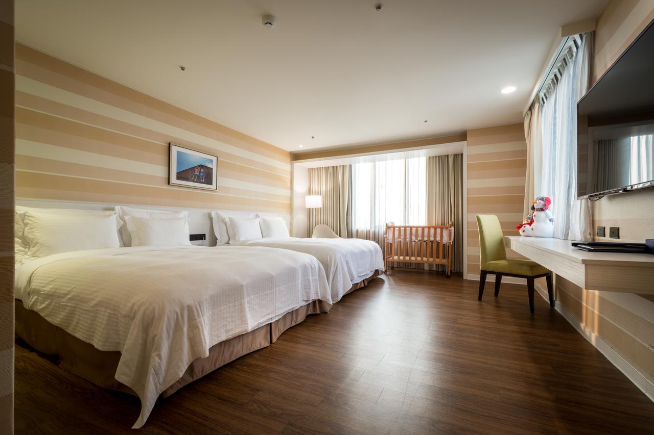 Wemeet Hotel Pingtung Exteriör bild