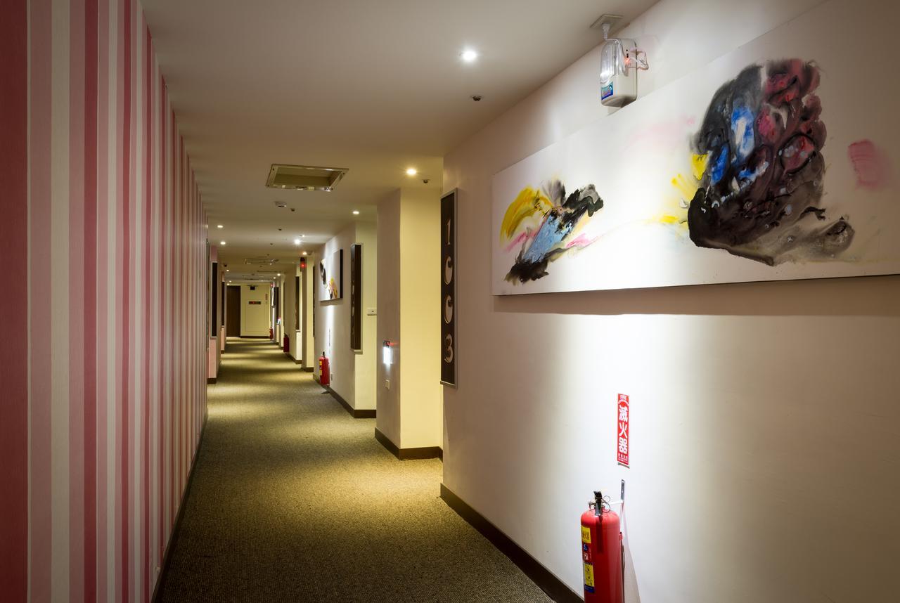 Wemeet Hotel Pingtung Exteriör bild