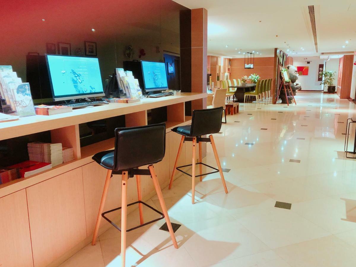 Wemeet Hotel Pingtung Exteriör bild